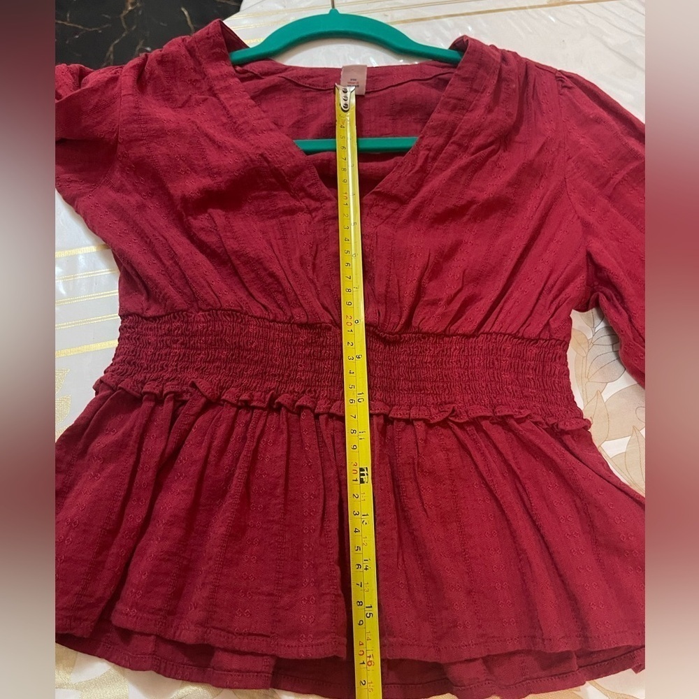 Old Navy Top Blouse Petite Sz XS Puff-Sleeve Wrap-Effect Maroon Color - Picture 5 of 6